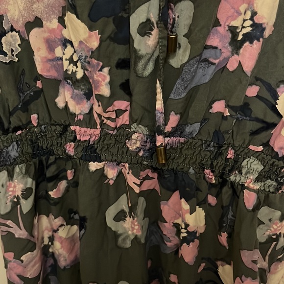 Floral Maturity Dress - Picture 6 of 6